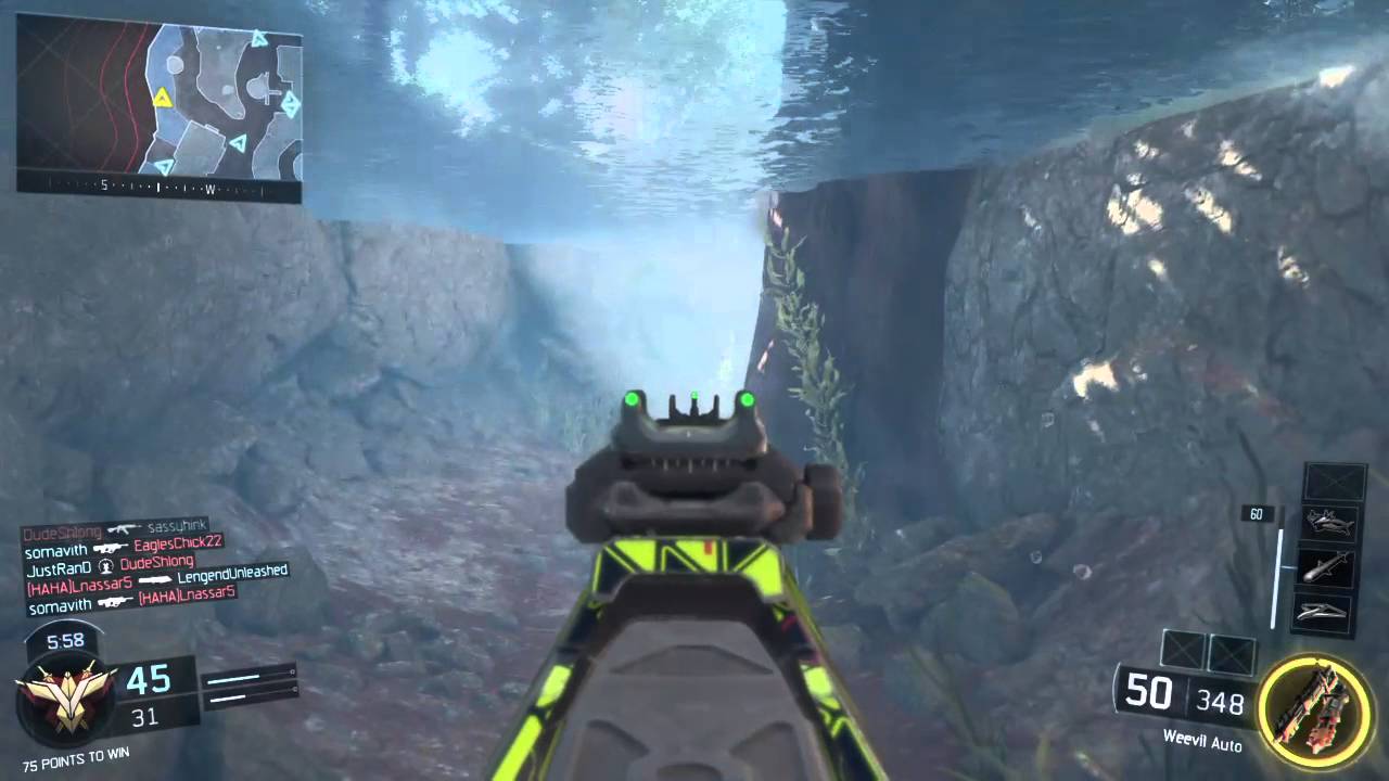 Call of Duty®: Black Ops III Weeevil smacks the other team