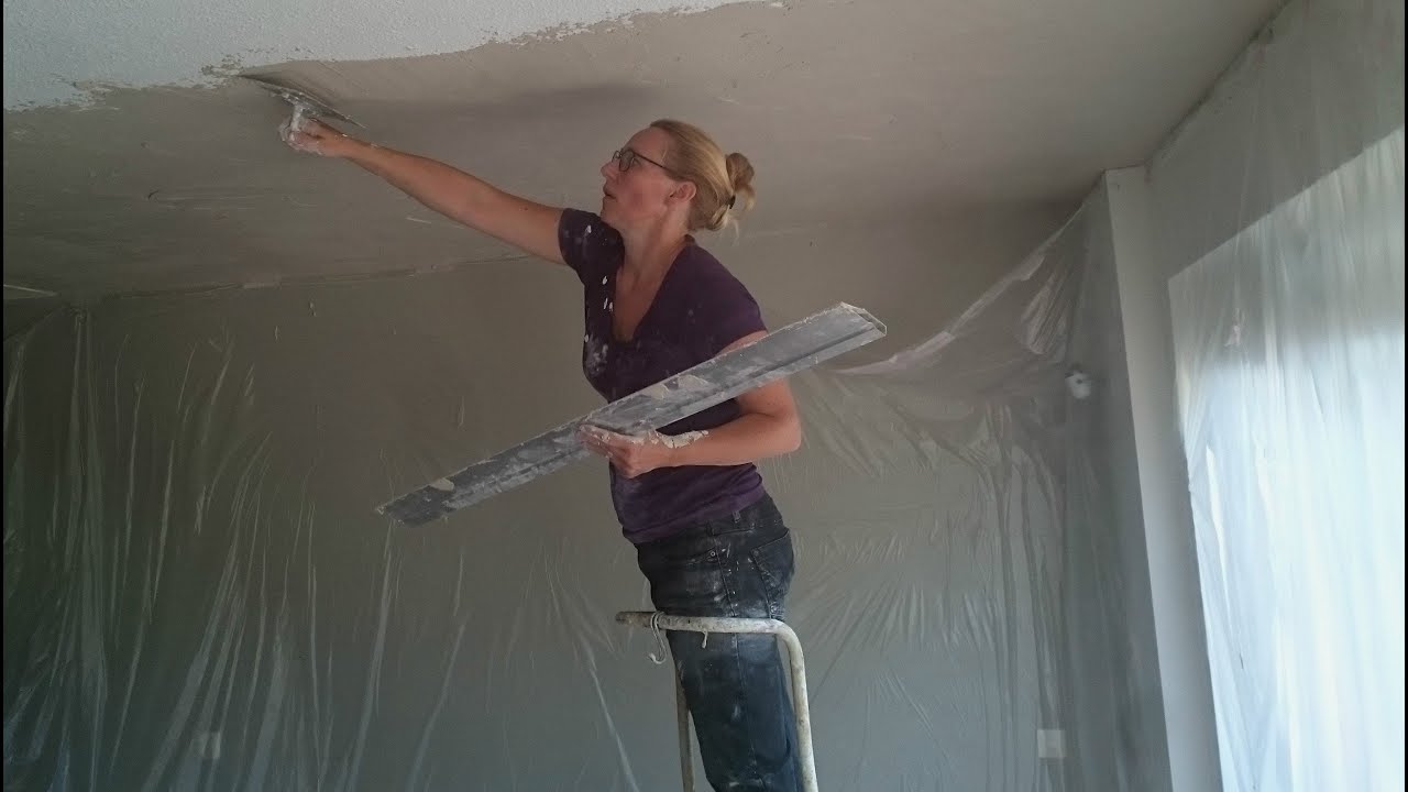 How To Plaster A Ceiling Diy With Nicole Youtube