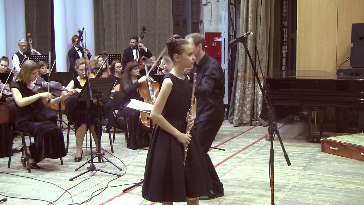 Johann Joachim Quantz / Flute concerto G- dur, 1st movement