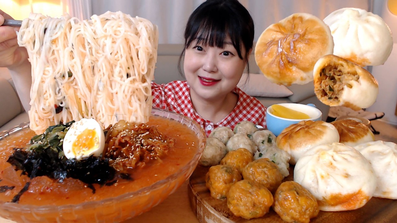 살얼음 가득 김치말이국수 김치왕만두 구운김치왕만두 굴림만두 먹방 Kimchi Guksu Noodles Big Kimchi Dumplings Koreanfood Mukbang