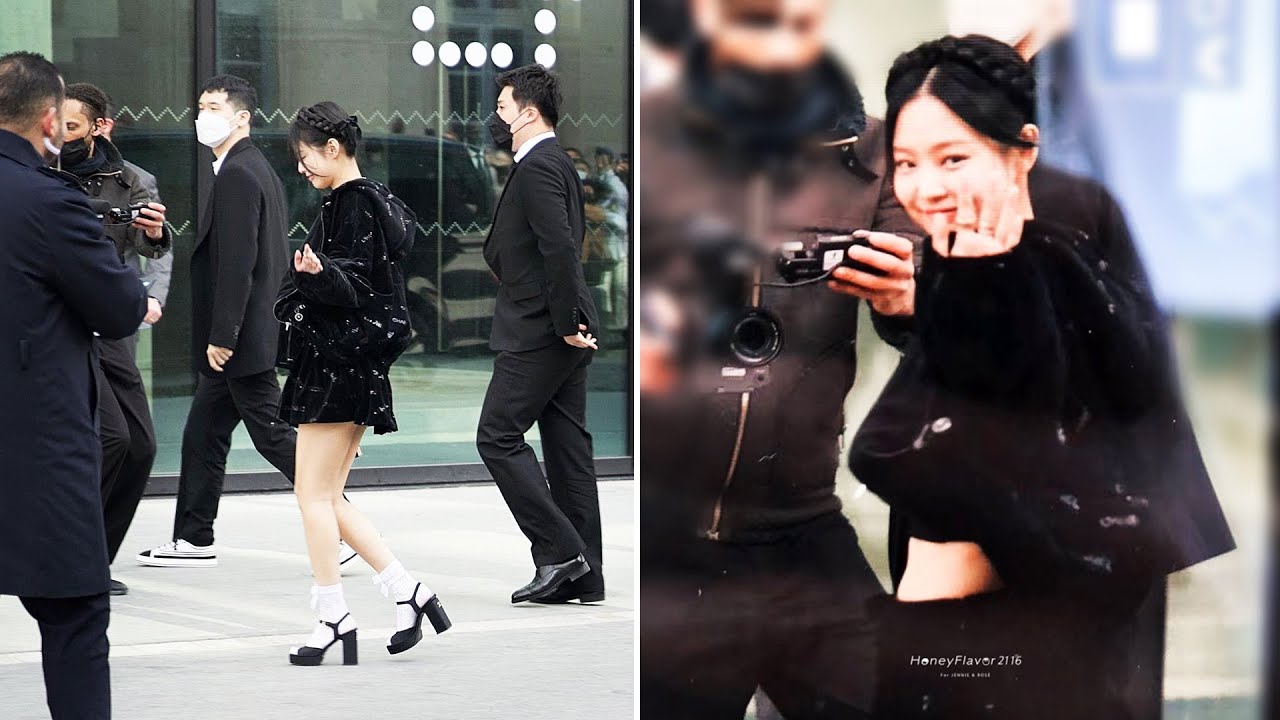 JENNIE ATTEND CHANEL'S  2022 PARIS FASHION WEEK RUNWAY SHOW