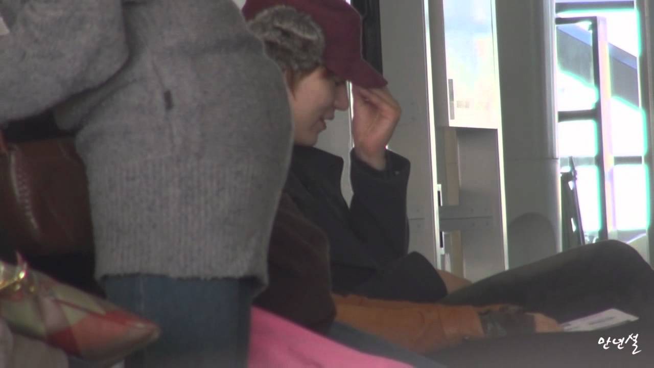 120112 osaka airport - Kyuhyun&Eunhyuk
