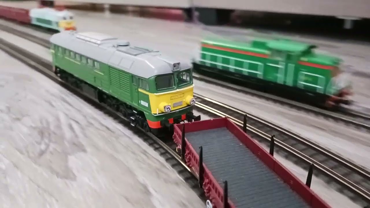 PIKO H0 1:87 PKP ST44 czyli kółeczko GAGARINEM