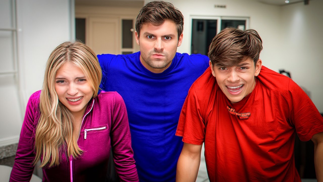 PRECISAMOS DESCOBRIR QUEM É O TRAIDOR DA CASA!!