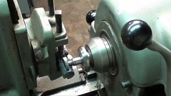 Atlas Lathe Milling Attachment Part 3  #70 tubalcain