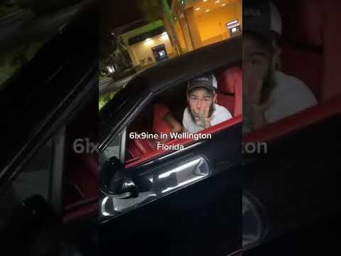 6ix9ine Spotted In