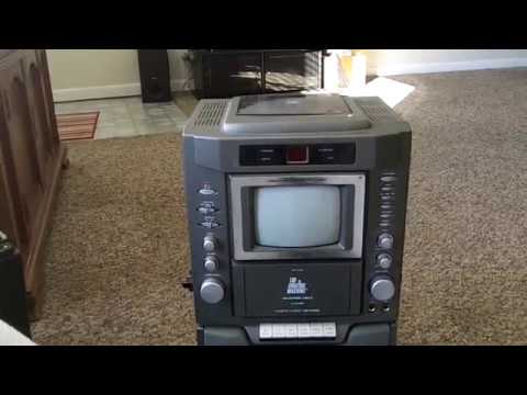 DERB - The Singing Machine STVG-500 - YouTube