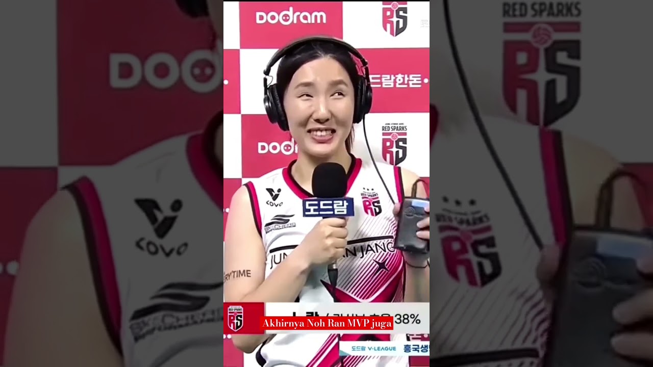 Noh Ran MVP ketika pertandingan melawan ibk altos dan akhirnya basah disiram rekannya 