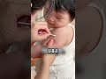 이 아기의 엄마는 아이를 위해 미리 훈련을 시켰다!