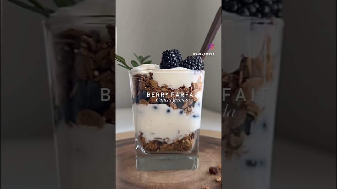 EASY and Delicious BERRY PARFAIT Recipe 🫐🤎🌾🌱