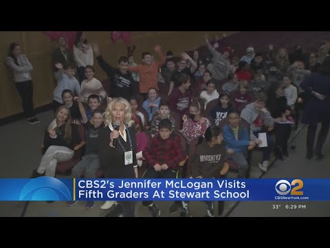 CBS2's Jennifer McLogan visits Garden City school