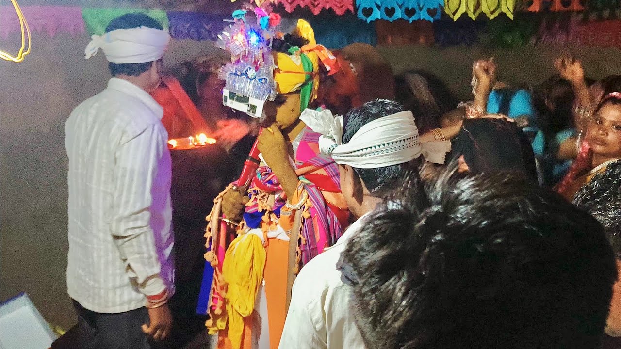 आदीवासी दुल्हे को पगाड़ी बाँद के बाहर निकालने की आदिवासी संस्कृति / आदिवासी रीति रिवाज़ आदिवासी गीत