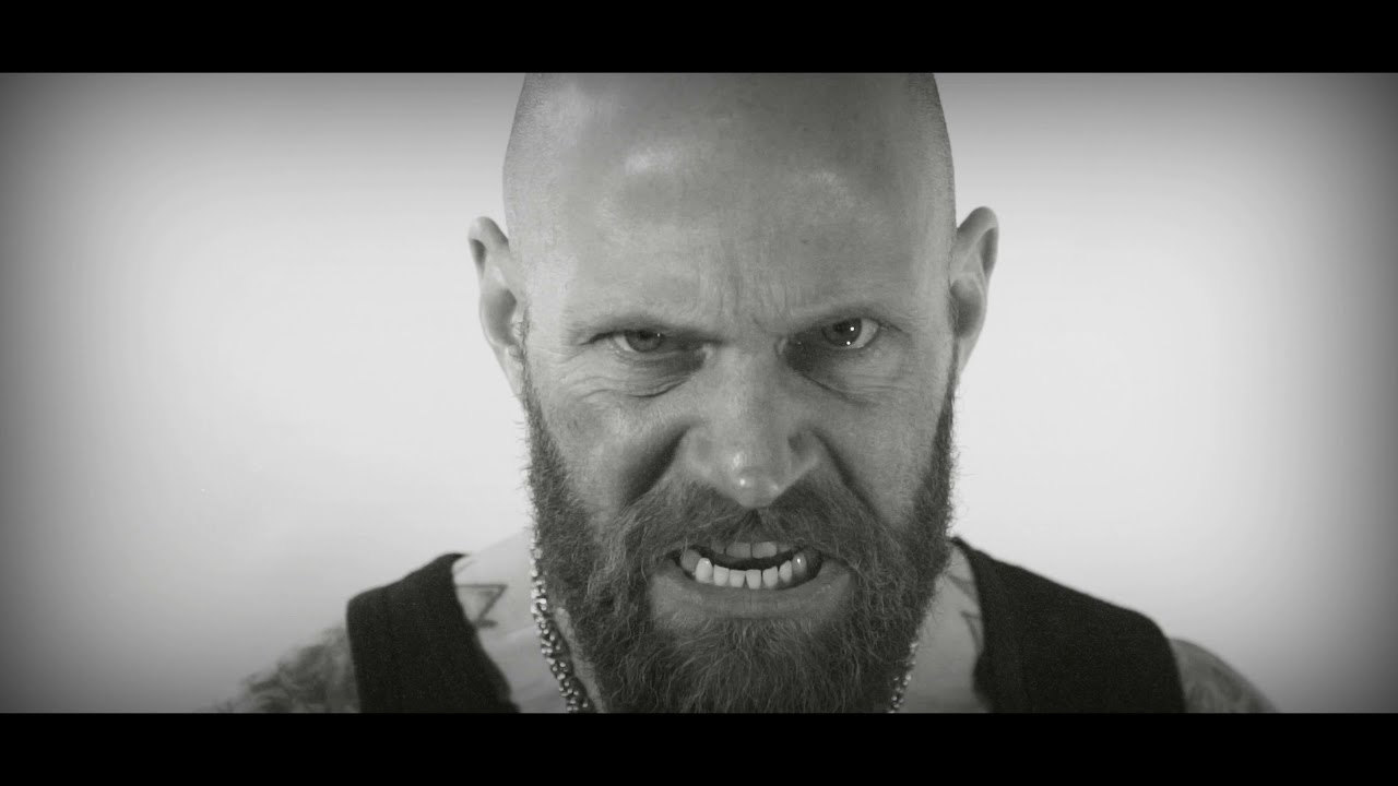 KING OF ASGARD   : a m m o b i æ r g :   (from "s v a r t r v i ð r" 2021)