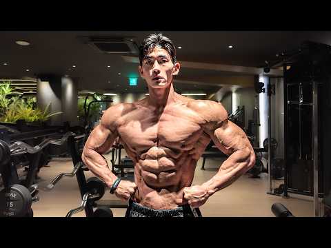 Prepared more intensely than any other season. Last chest workout before the competition