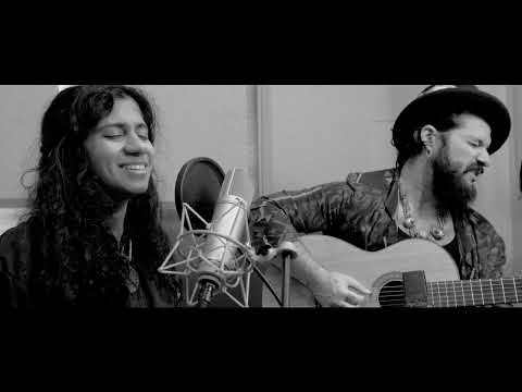 Ganavya & Munir Hossn - Esperança (Hope)