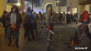 Crazy CHAINSAW Chase Out at Halloween Horror Nights 2015 - Universal Studios Hollywood