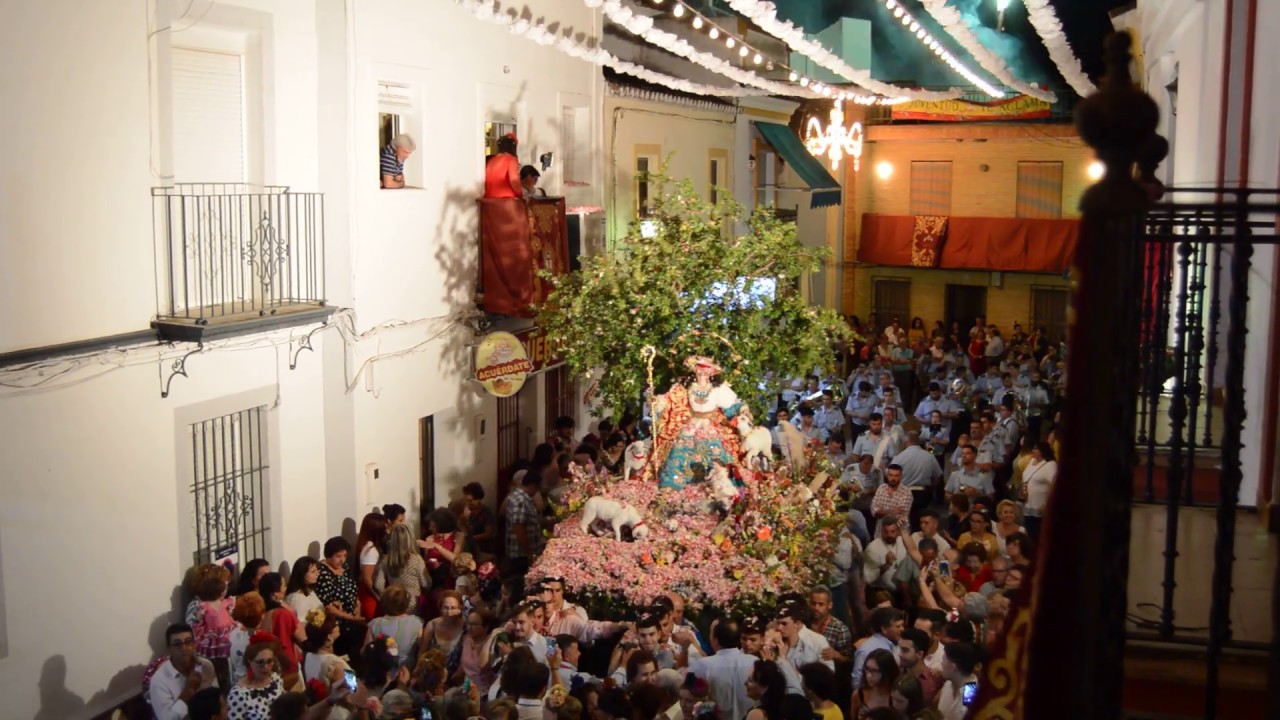 Esperanza de Hinojos, Petalada en Muñoz y Pabón. Romerito 2019