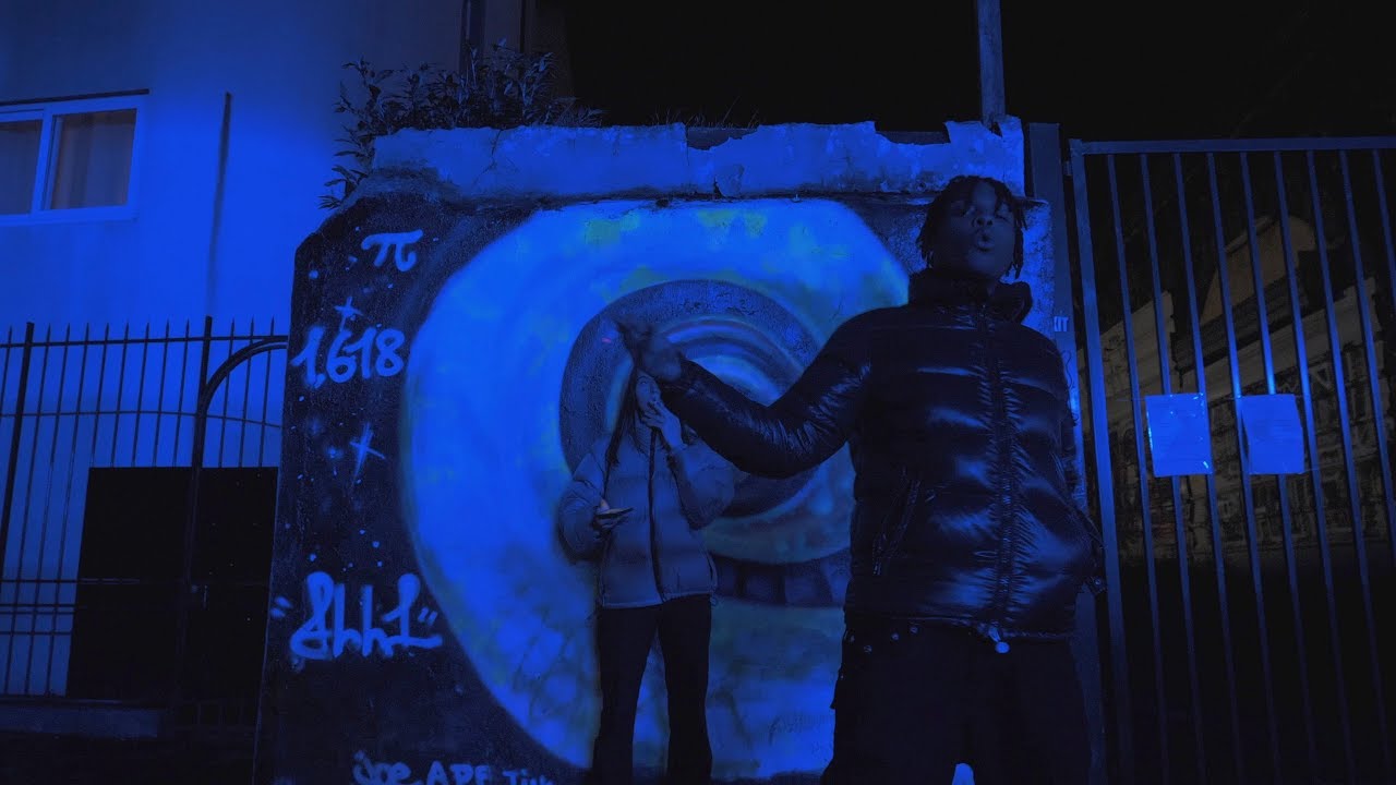 Watch RETRO X - BAD SAD (Clip officiel) on YouTube Watch RETRO X - BAD SAD (Clip officiel) on YouTube