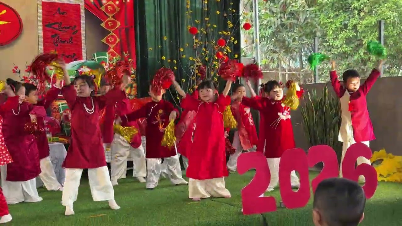 Nhảy “Cherry lady” lớp MG 5T điểm Trẹo trường MN Tú Sơn