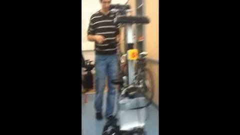 My Robot doing his first moves (Kinect & OpenCv & ROS & Ubuntu)