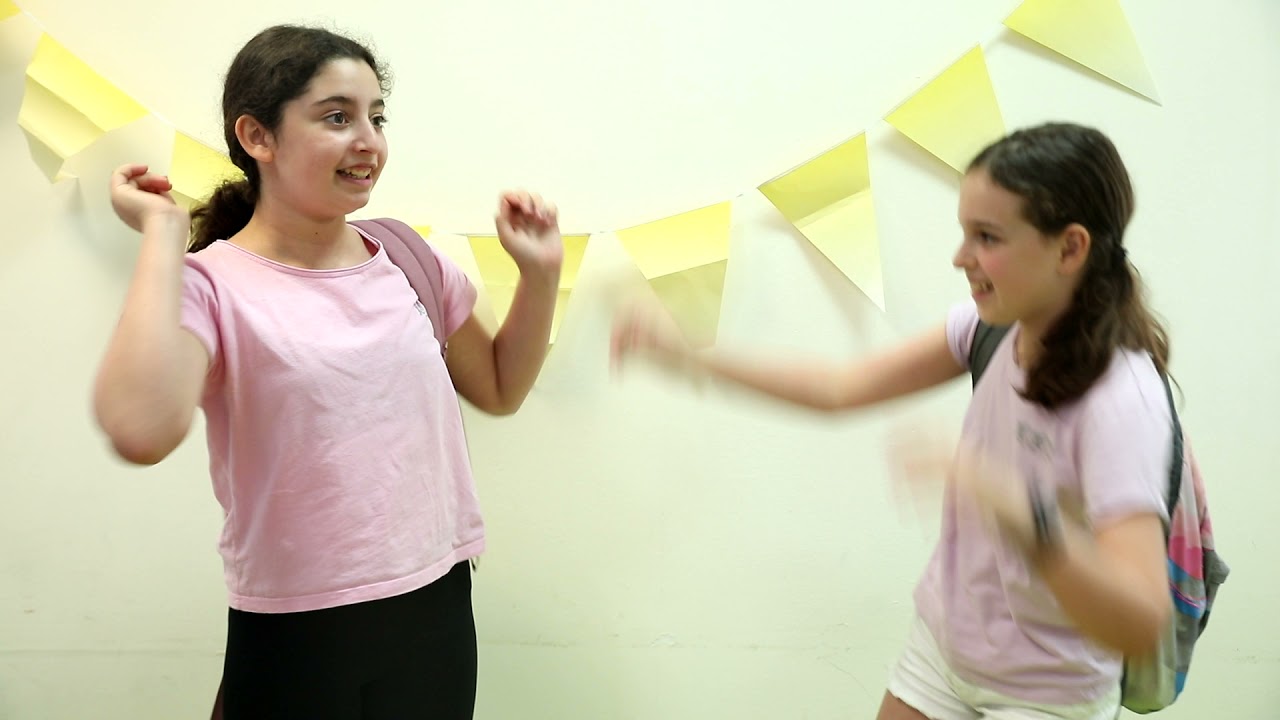 מסיבת סיום צהלה: ו'4 מציגים