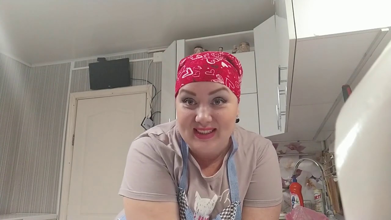 Жарю свои замороженные котлетки😋 Жизнь прекрасна😃😃😃