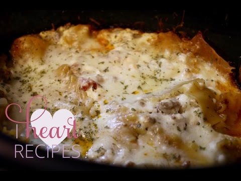 slow-cooker-lasagna-recipe---lasagna-made-easy---i-heart-recipes