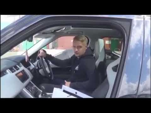 Footballer Leigh Griffiths gets an insight on how the earth is flat