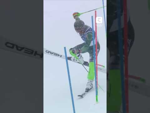 😬⛷️ C'était une véritable hécatombe dans le slalom #ski #milanocortina2026 #olympics