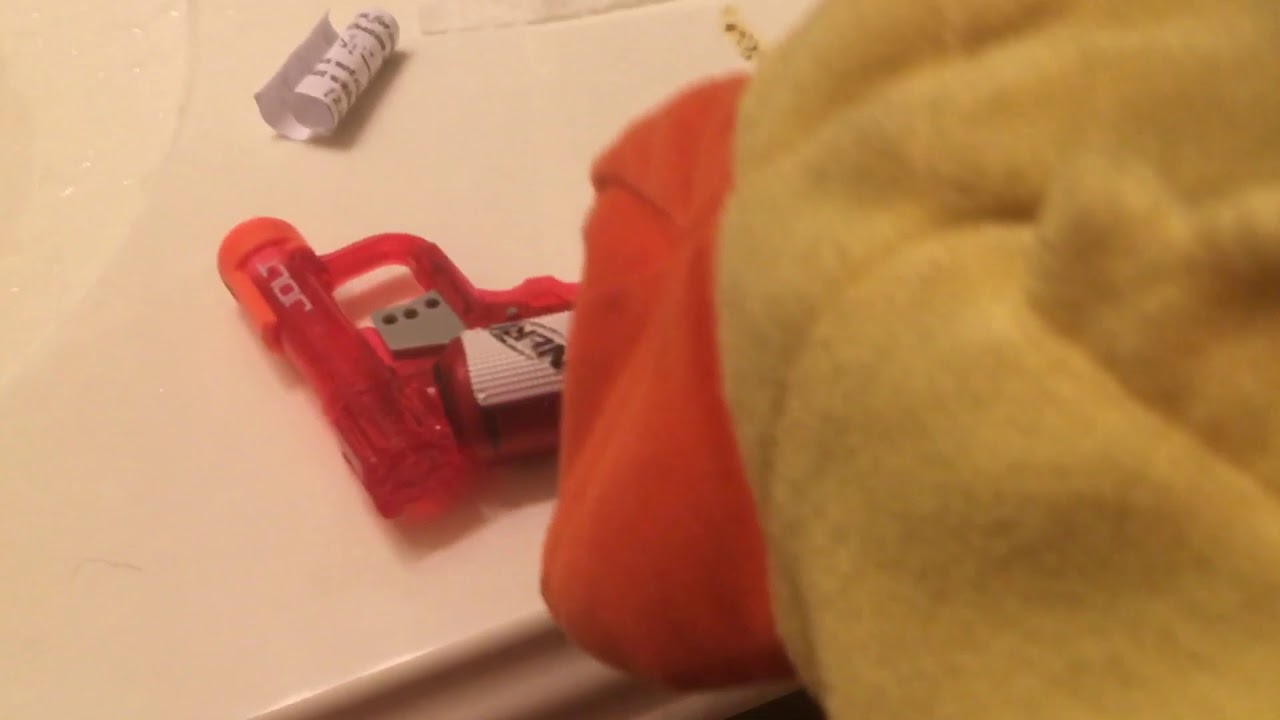 Puppets shoots a gun - YouTube