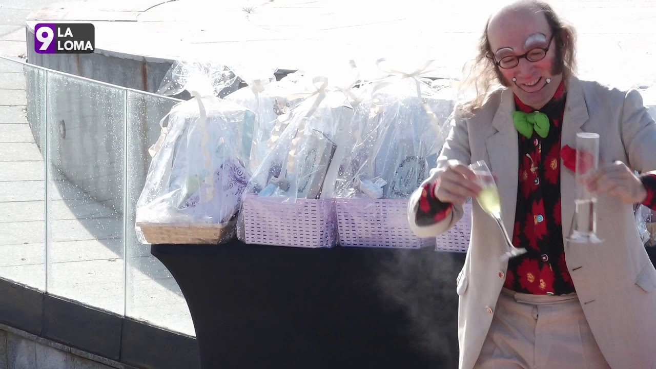 Navidad en La Loma · Entrega de obsequios a recien nacidos en Rus y Paco Pacolmo