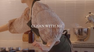 Clean With Me | Monthly reset routine | Deep cleaning motivation | Healthy cinnamon rolls 🍎
