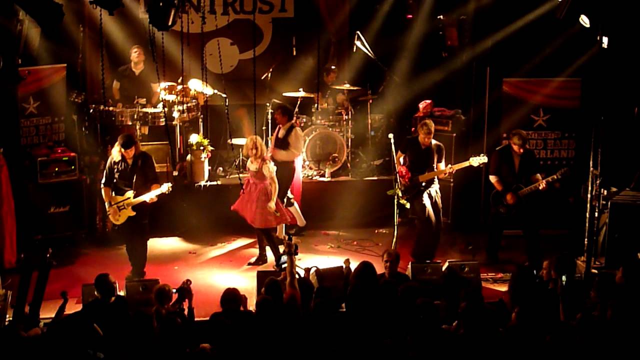 Kontrust - Monkey Boy [HD] live