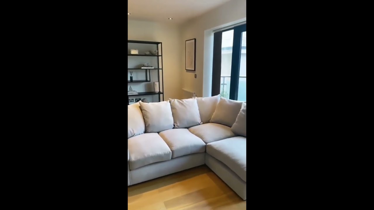 LUXURY CORNER SOFA FOR SALE - High-Quality, Comfortable & Stylish! 