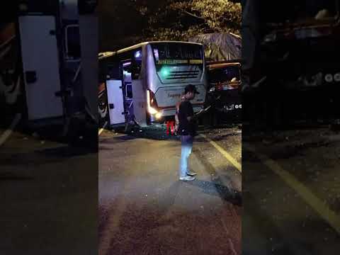 DETIK DETIK KECELAKAAN BUS SUGENG RAHAYU