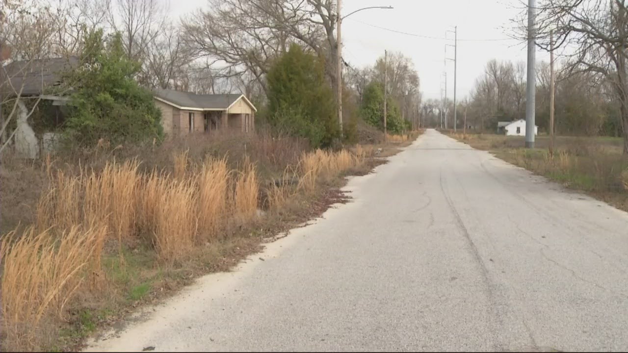 Illegal dumping a concern as Hyde Park demolitions stop