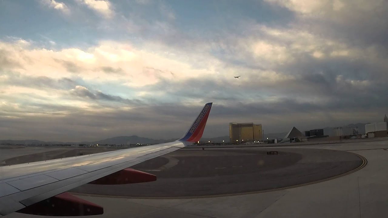 Southwest Airlines landing at Las Vegas 01L YouTube