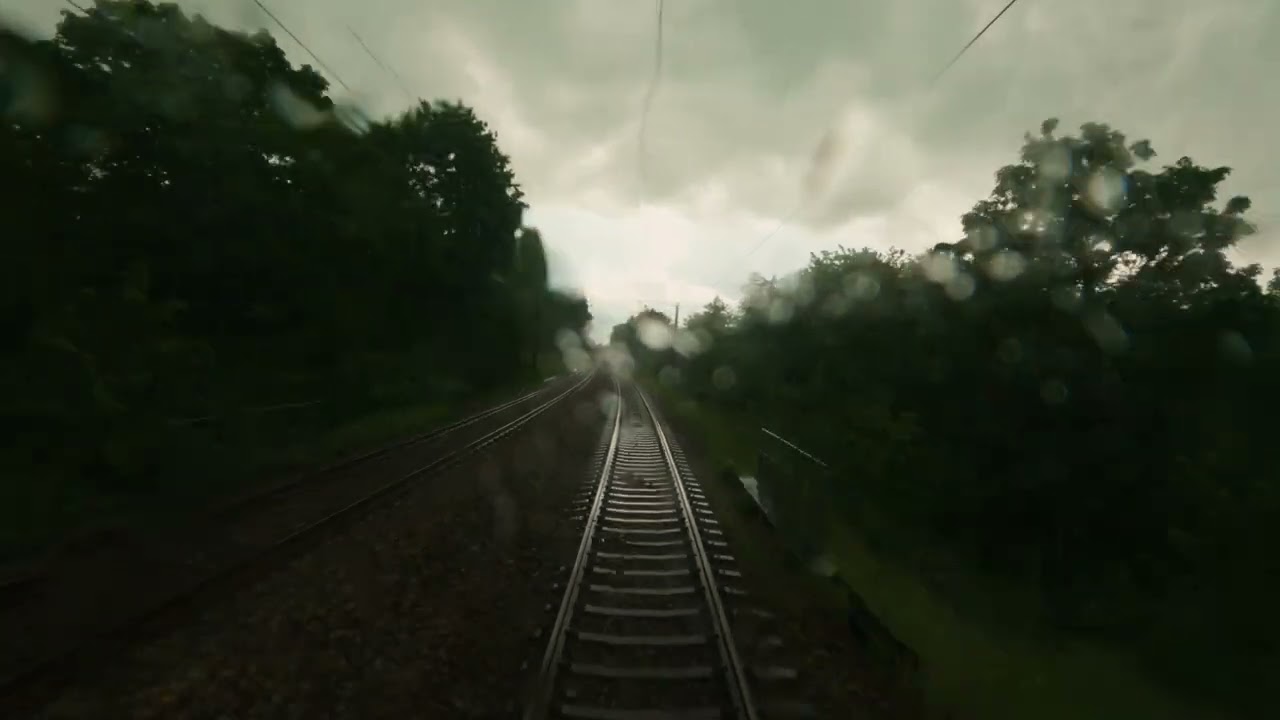 Med S-toget fra Hillerød til Hundige i 4K