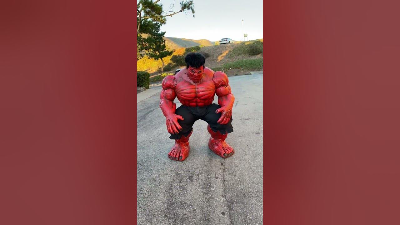 Red Hulk Cosplay test, full suit up - YouTube