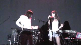 Olga Kouklaki & Liset Alea live in Thessaloniki (09/09/2011)