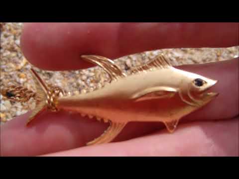 GOLD! Snagged a Large Yellowfin Tuna - Beach Metal Detecting