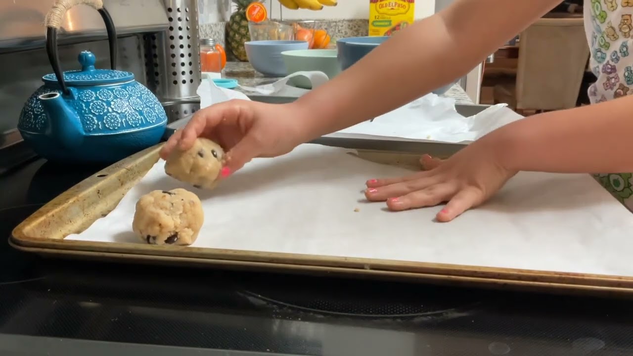 How to make chocolate chip cookies
