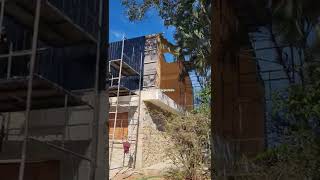 Casa de madeira. #crosslaminatedtimber #carpentrywork #carpinteiro