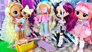 TO THE POOL WITH A BABYSITTER AND GIRLFRIENDS!😎New Dolls LOL LOL Surprise Tweens STORIES UNPACKING