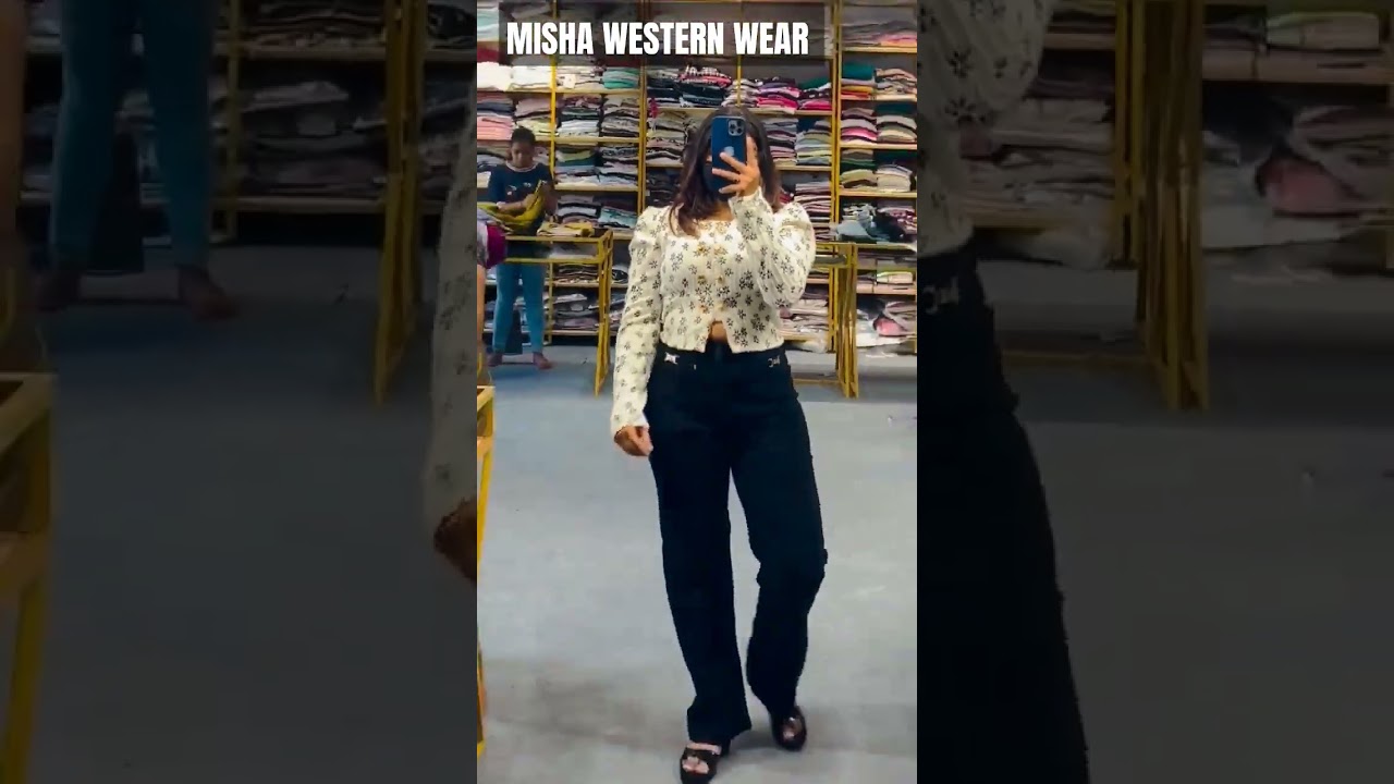 "Unveiling the Vintage Revival: Fashion Blogger Volume -1"