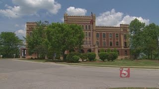 Celebrity Salary Study Reveals One Mid-State City Pays Less Than Others Of Similar Size Wealth