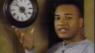 Inquiring Minds - Why Do Clocks Go Clockwise?