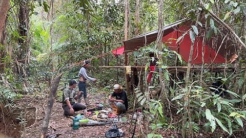 SUASANA CAMPING DITENGAH HUTAN SAMBIL MANCING DAN BERBURU
