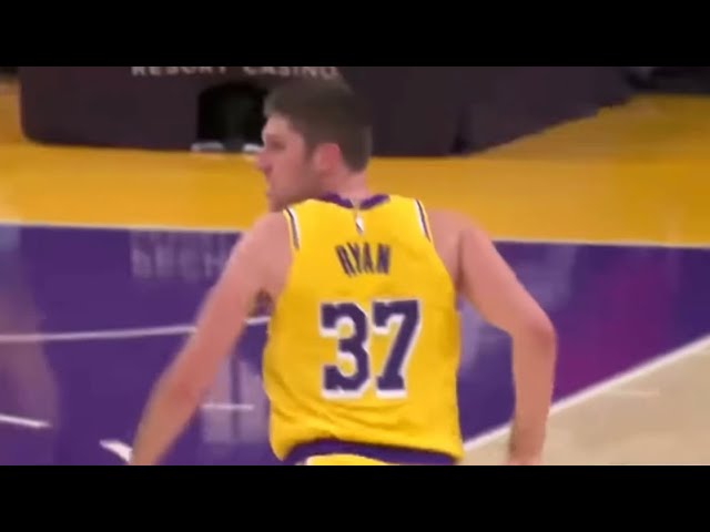 Matt Ryan CATCHES FIRE - 20 pts (6-9 3PT)