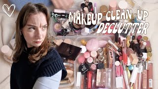 MAKEUP DECLUTTER | organizing & cleaning my collection 💄💫